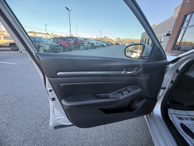 2022 Nissan Altima 2.5 SV