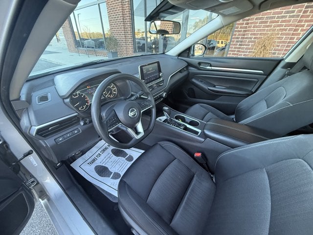 2022 Nissan Altima 2.5 SV