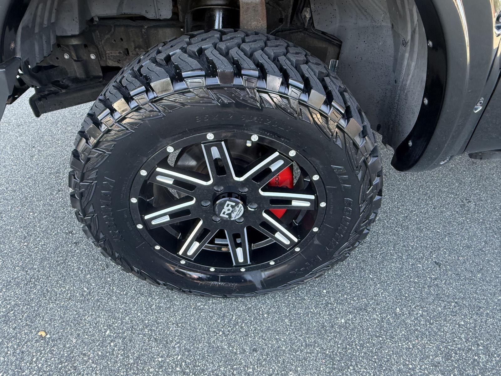2019 Nissan Titan SV