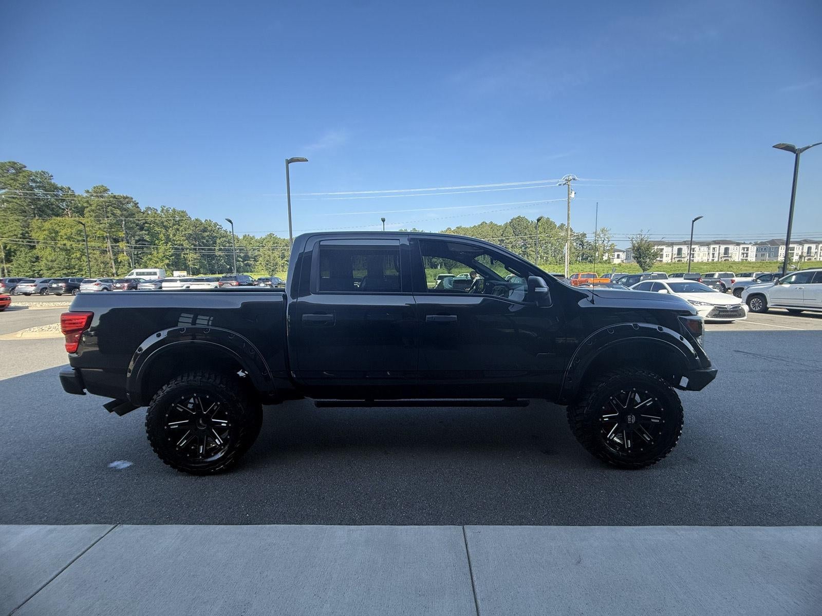 2019 Nissan Titan SV