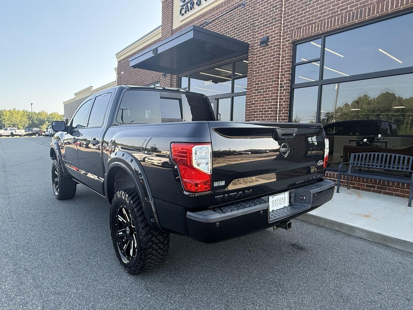 2019 Nissan Titan SV