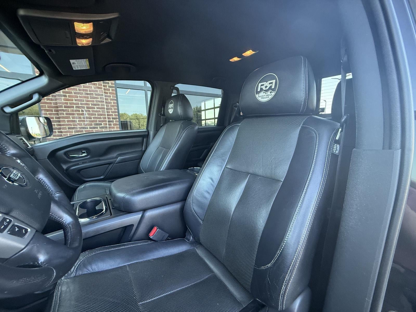 2019 Nissan Titan SV