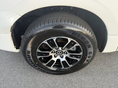 2022 Nissan Titan SV