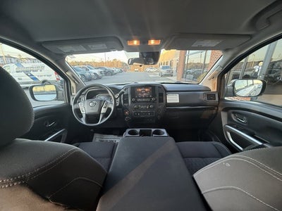 2022 Nissan Titan SV