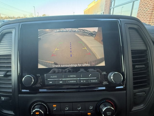 2022 Nissan Titan SV