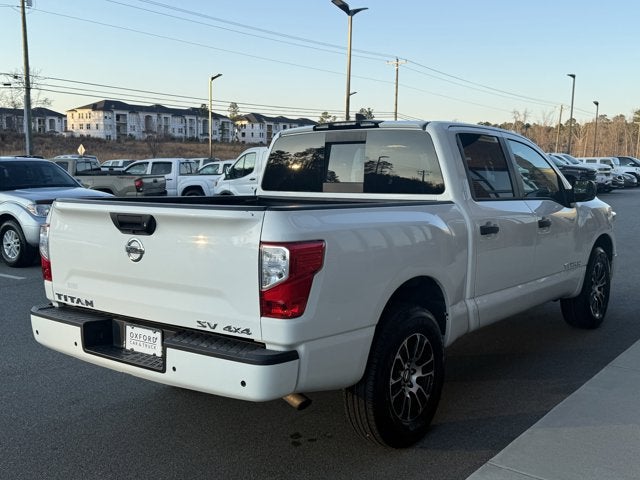 2022 Nissan Titan SV