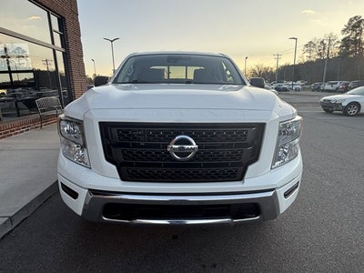 2022 Nissan Titan SV