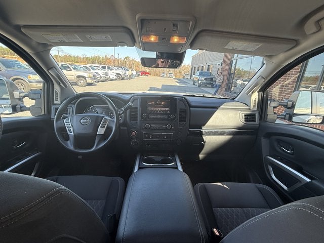 2024 Nissan Titan SV