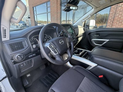 2024 Nissan Titan SV