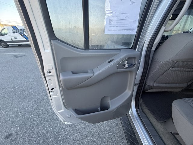 2017 Nissan Frontier SV V6