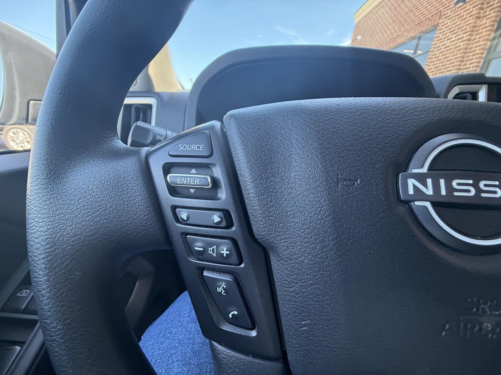 2025 Nissan Frontier SV