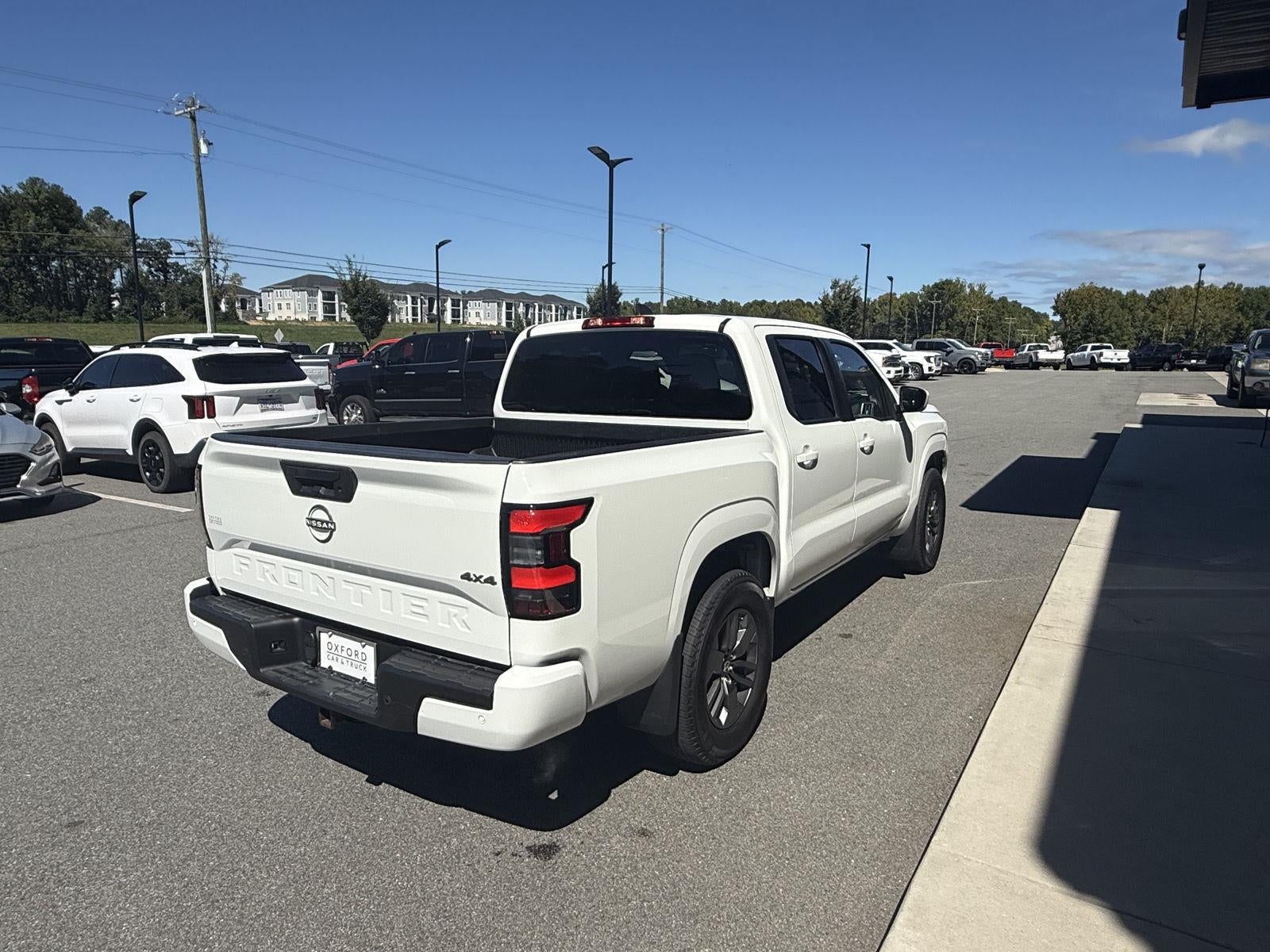 2025 Nissan Frontier SV