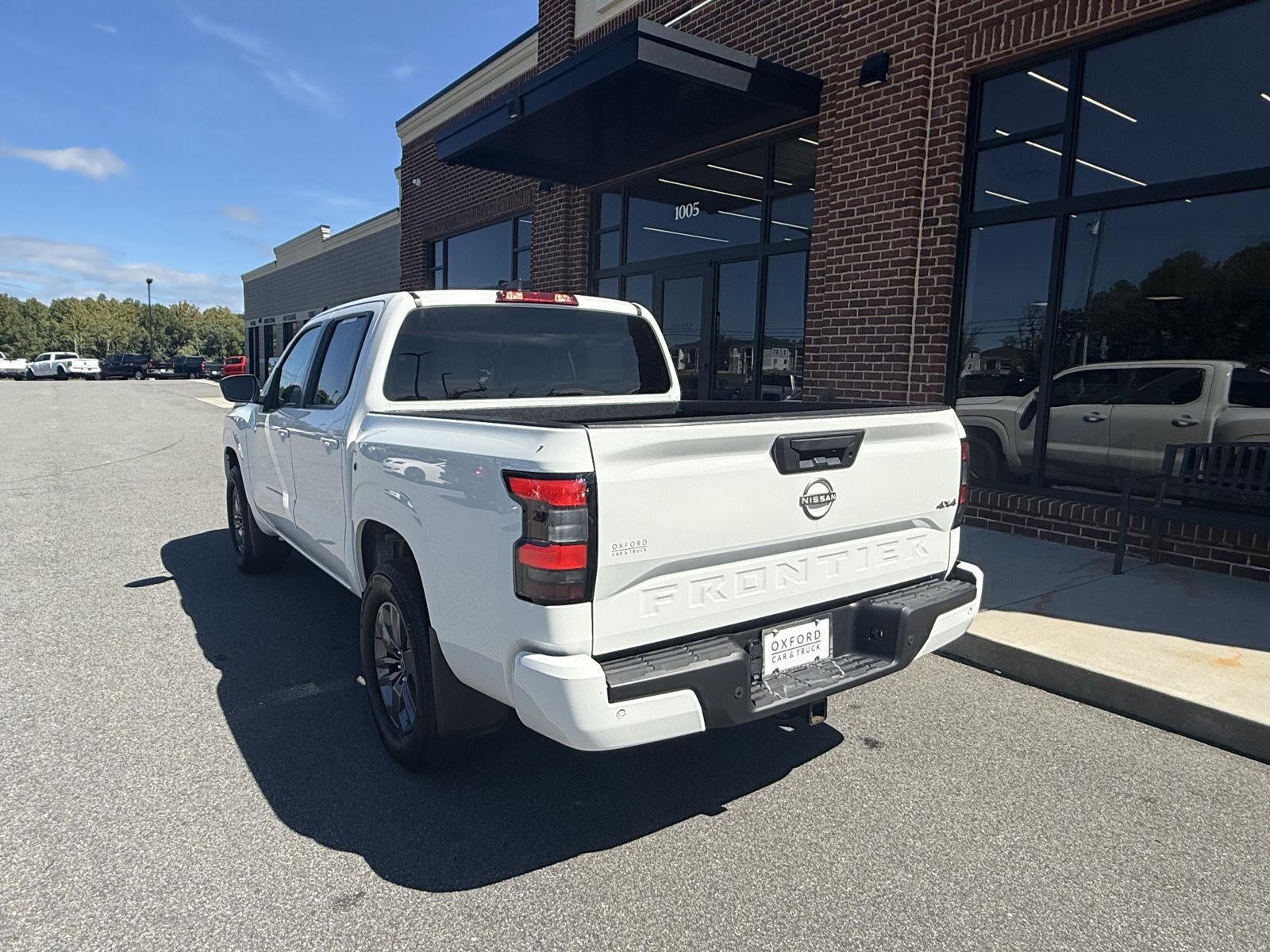 2025 Nissan Frontier SV