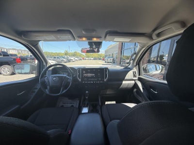 2025 Nissan Frontier SV