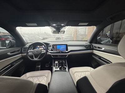 2024 Volkswagen Atlas Cross Sport 2.0T SEL Premium R-Line