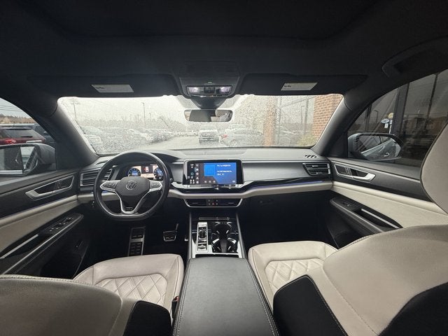2024 Volkswagen Atlas Cross Sport 2.0T SEL Premium R-Line