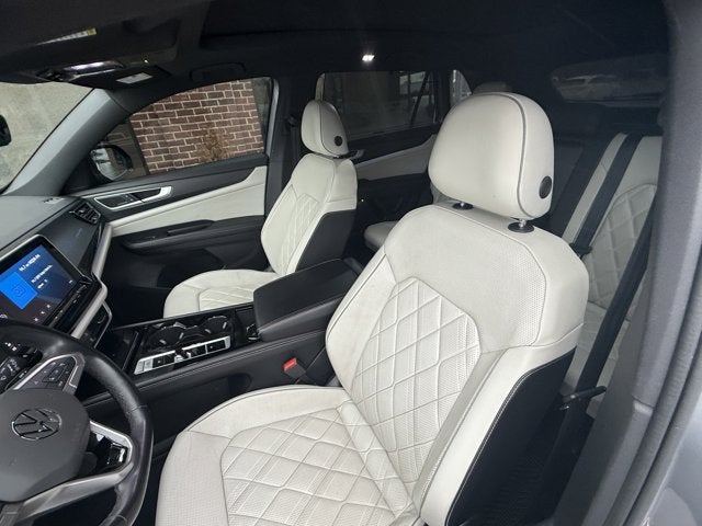 2024 Volkswagen Atlas Cross Sport 2.0T SEL Premium R-Line