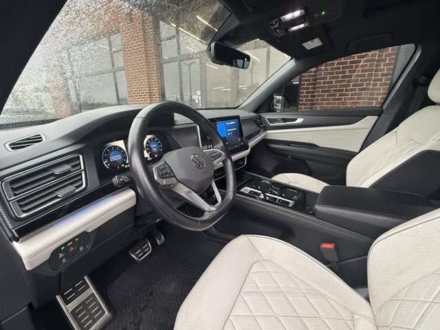 2024 Volkswagen Atlas Cross Sport 2.0T SEL Premium R-Line