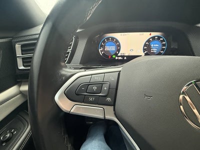 2024 Volkswagen Atlas Cross Sport 2.0T SEL Premium R-Line