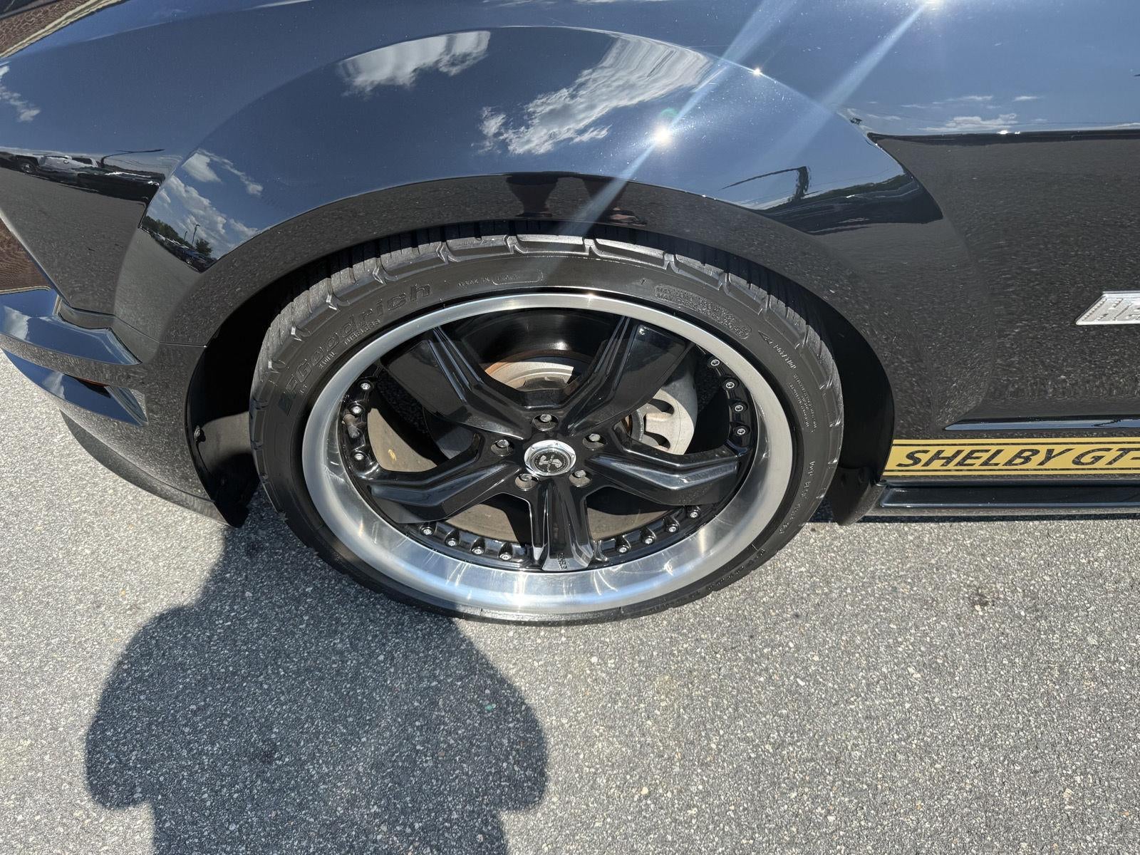 2006 Ford Mustang GT Deluxe