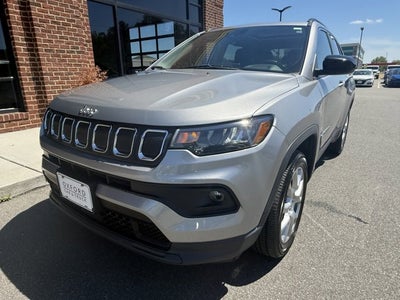 2022 Jeep Compass Latitude Lux