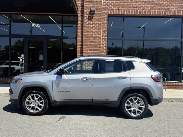 2022 Jeep Compass Latitude Lux