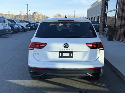 2022 Volkswagen Tiguan SE