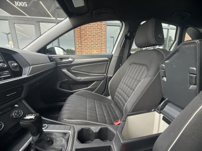 2022 Volkswagen Jetta Sport