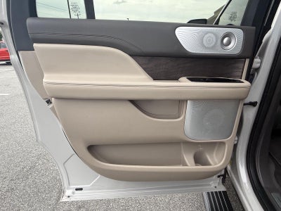 2022 Lincoln Navigator L Reserve