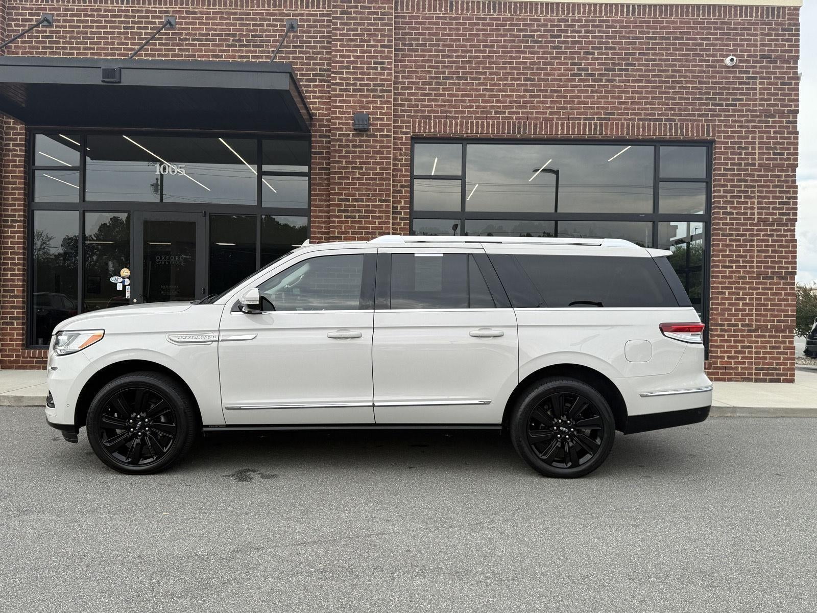 2022 Lincoln Navigator L Reserve