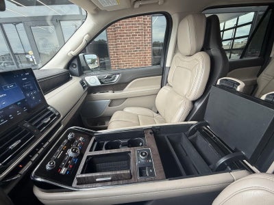 2022 Lincoln Navigator L Reserve