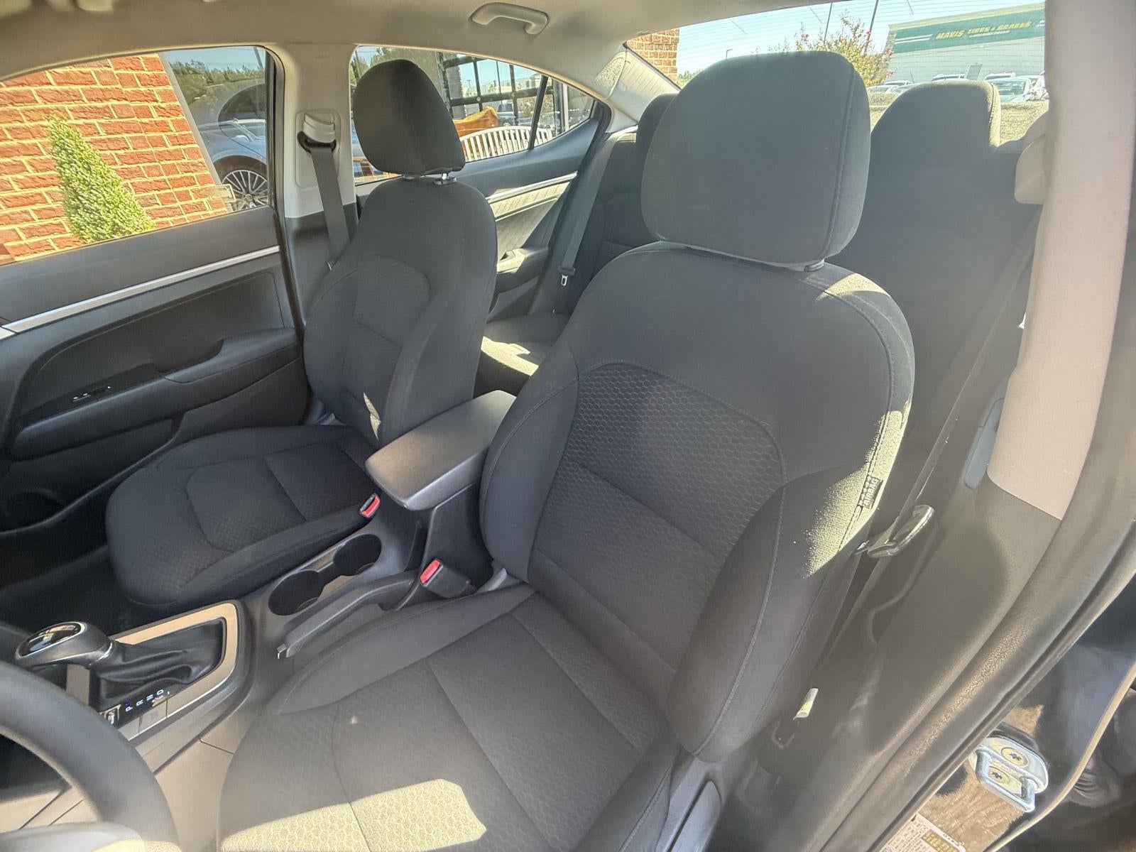 2019 Hyundai Elantra SE