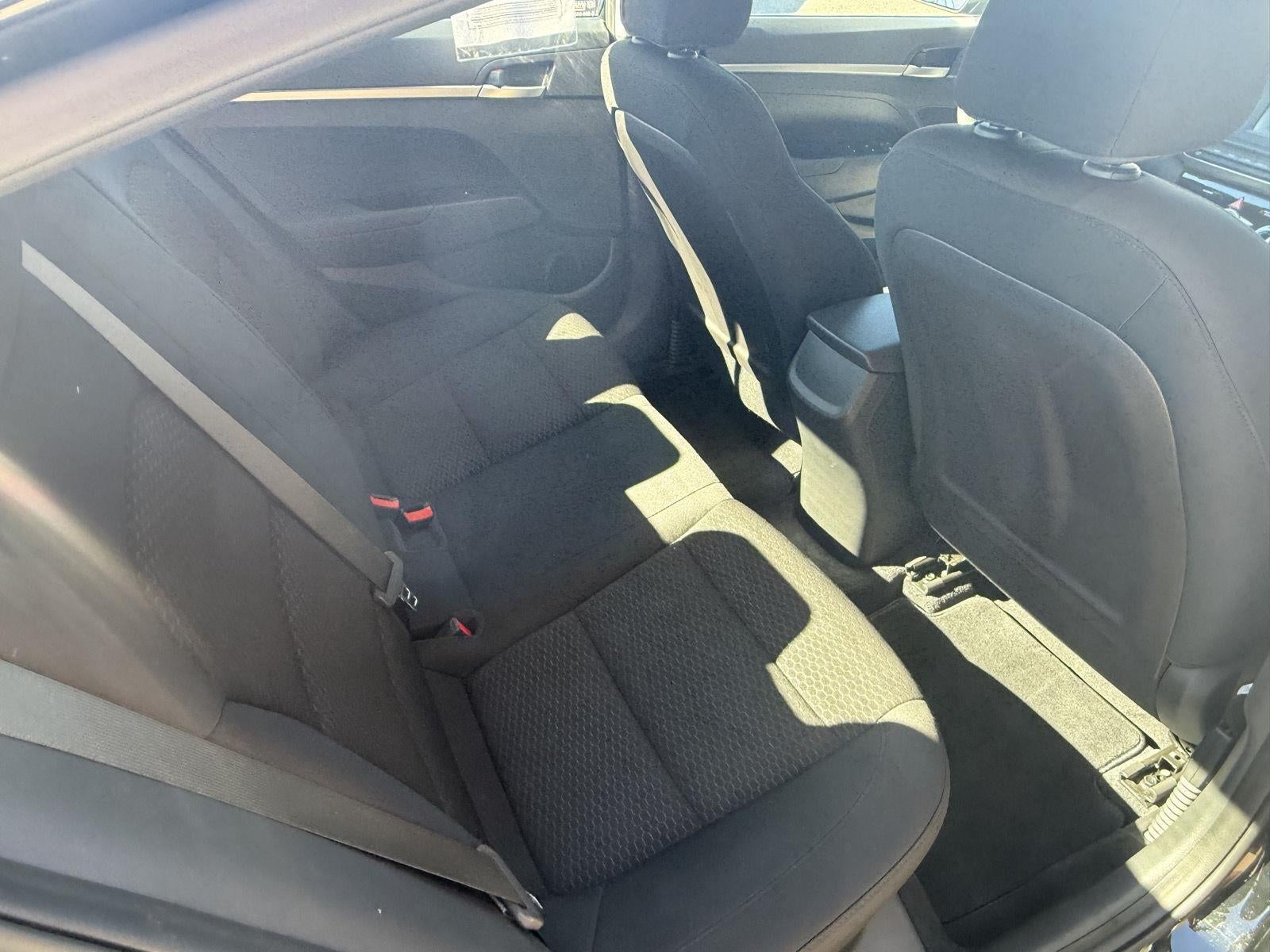 2019 Hyundai Elantra SE