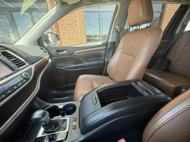 2017 Toyota Highlander Limited