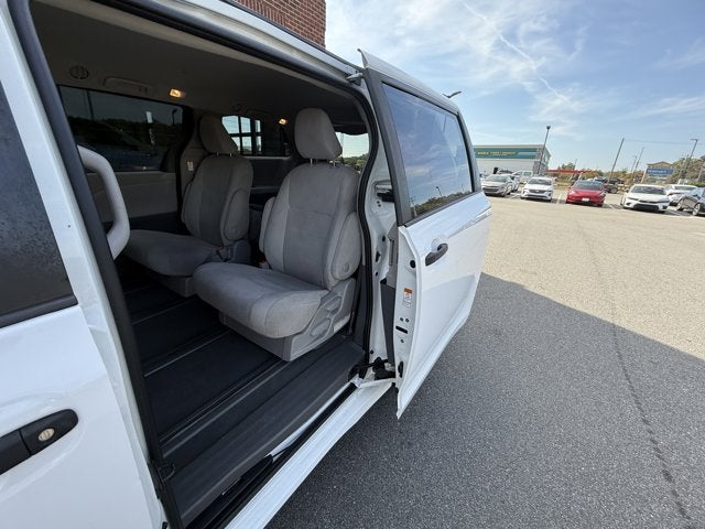 2020 Toyota Sienna L
