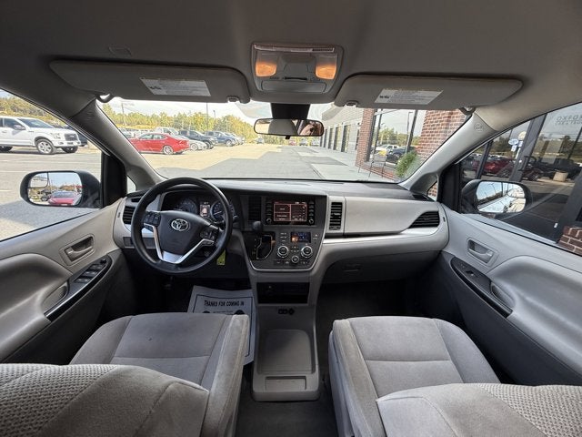 2020 Toyota Sienna L