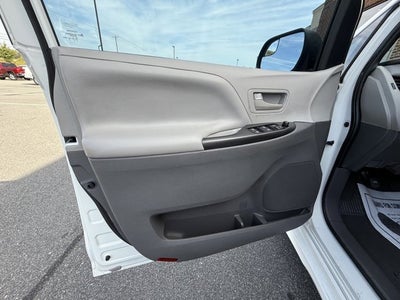 2020 Toyota Sienna L