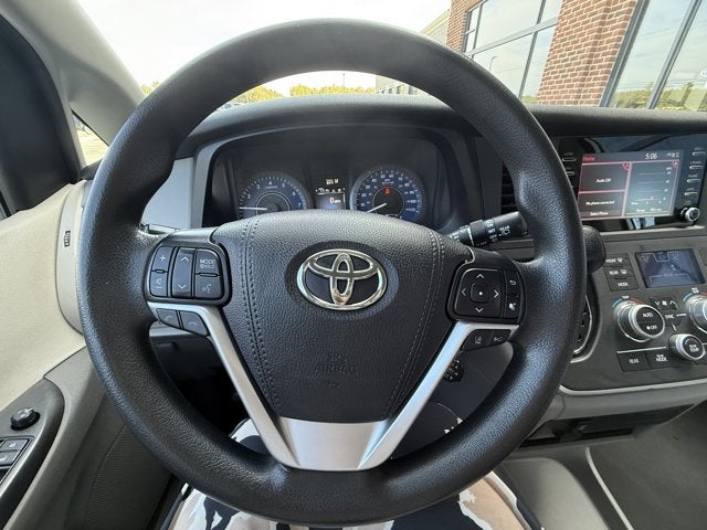 2020 Toyota Sienna L