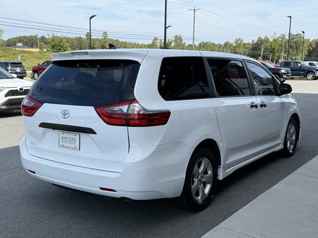2020 Toyota Sienna L