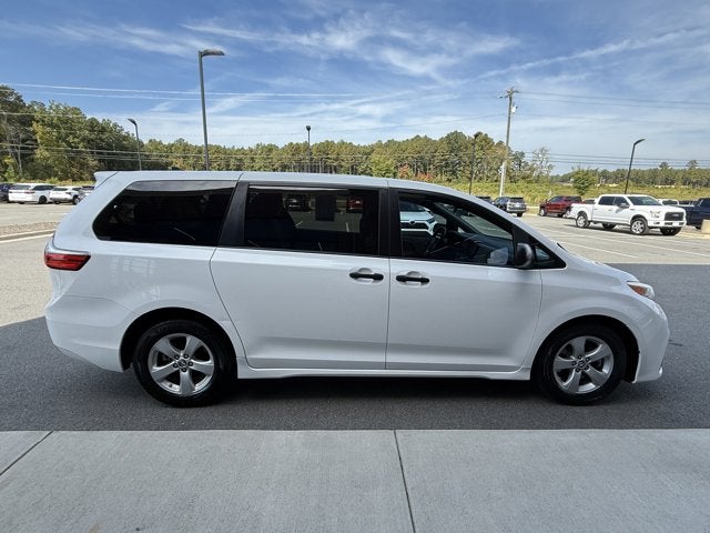 2020 Toyota Sienna L