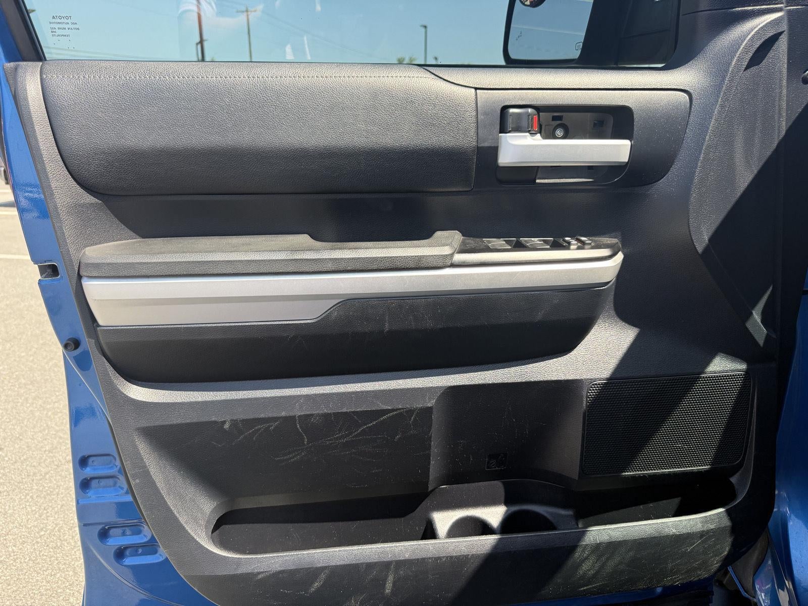 2016 Toyota Tundra Truck SR5