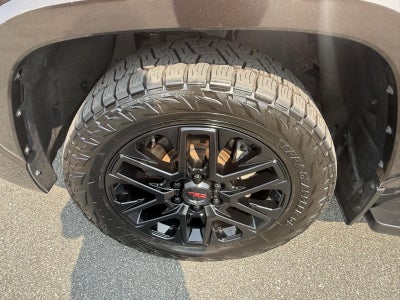 2023 Toyota Sequoia SR5
