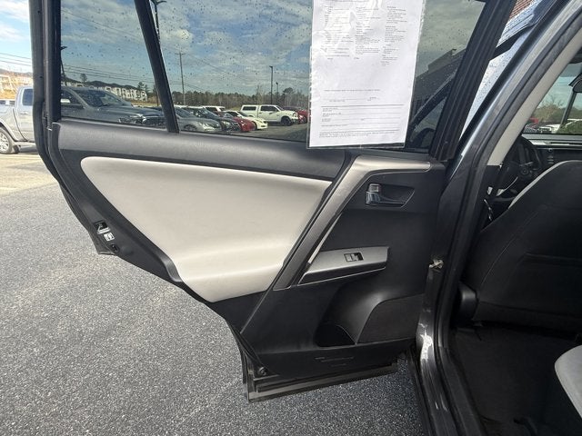 2017 Toyota RAV4 XLE