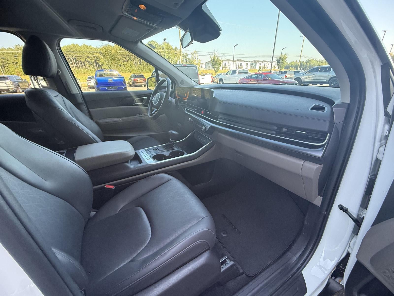 2025 Kia Carnival LXS