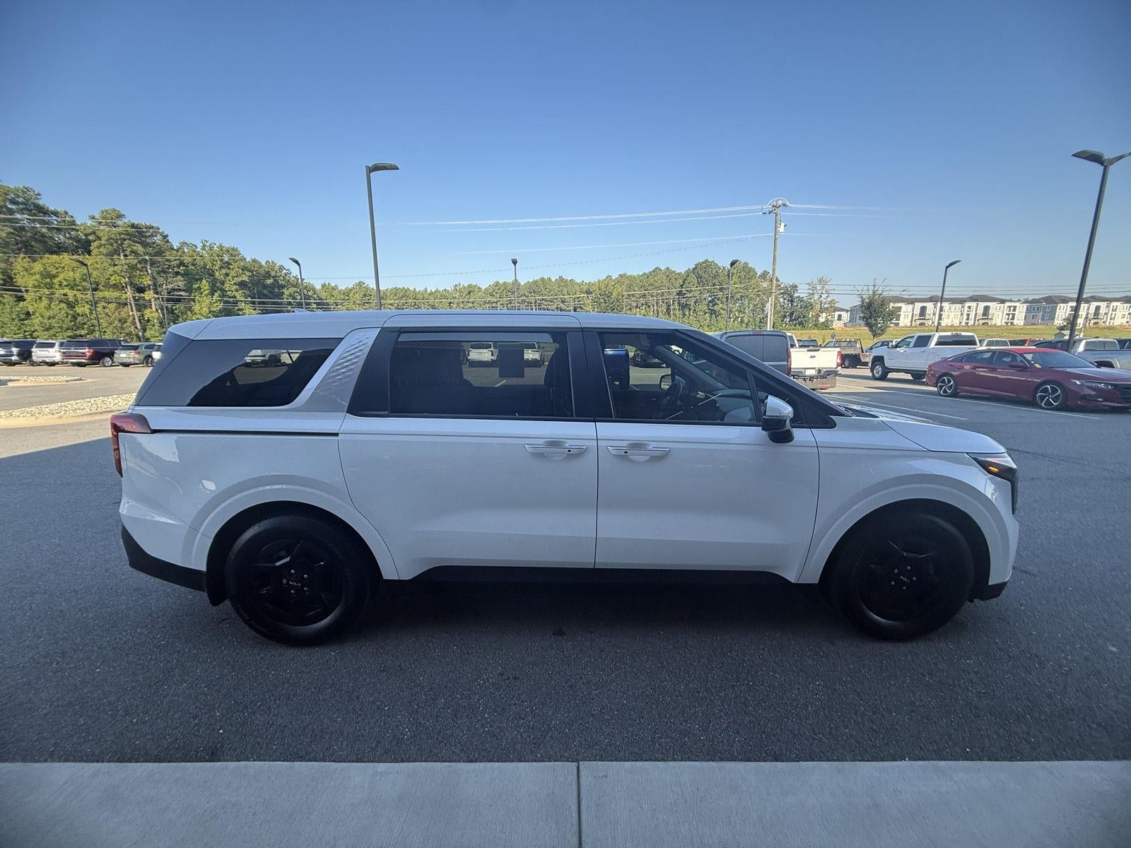 2025 Kia Carnival LXS