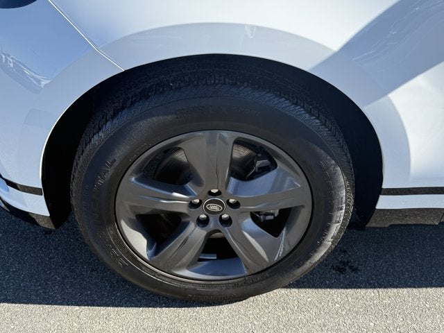 2025 Land Rover Range Rover Velar Dynamic SE