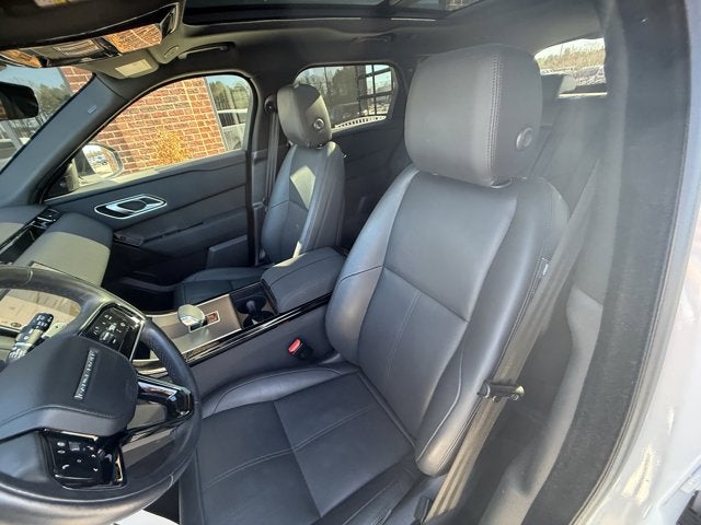 2025 Land Rover Range Rover Velar Dynamic SE