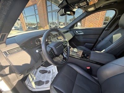 2025 Land Rover Range Rover Velar Dynamic SE