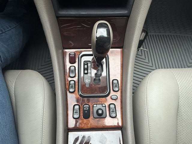 2002 Mercedes-Benz CLK-Class 2dr Cabriolet 3.2L