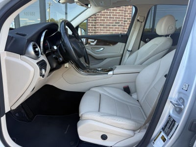 2019 Mercedes-Benz GLC GLC 300